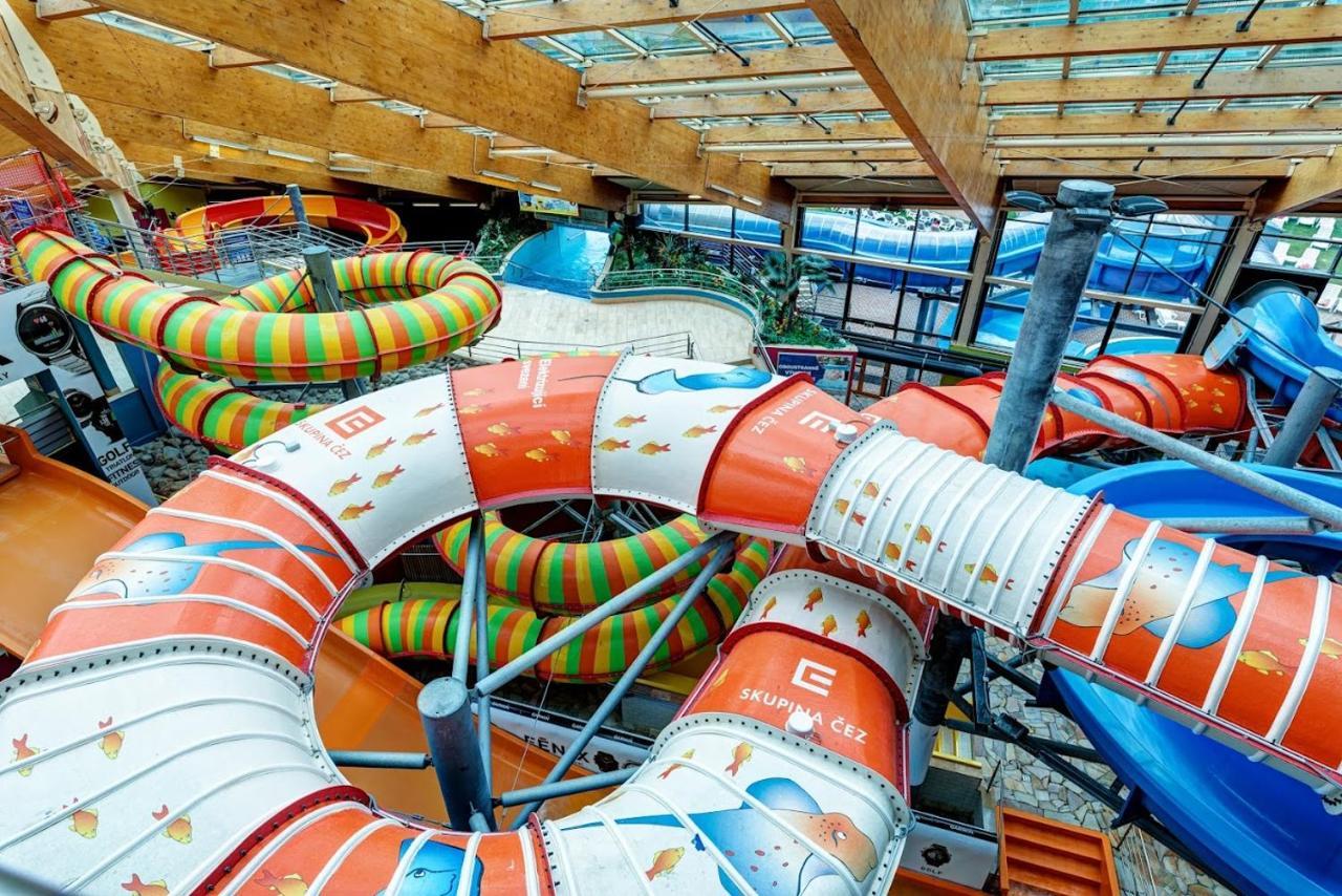 Prostorny 3 Pokojovy Apartman S Dvema Terasami Praag Buitenkant foto