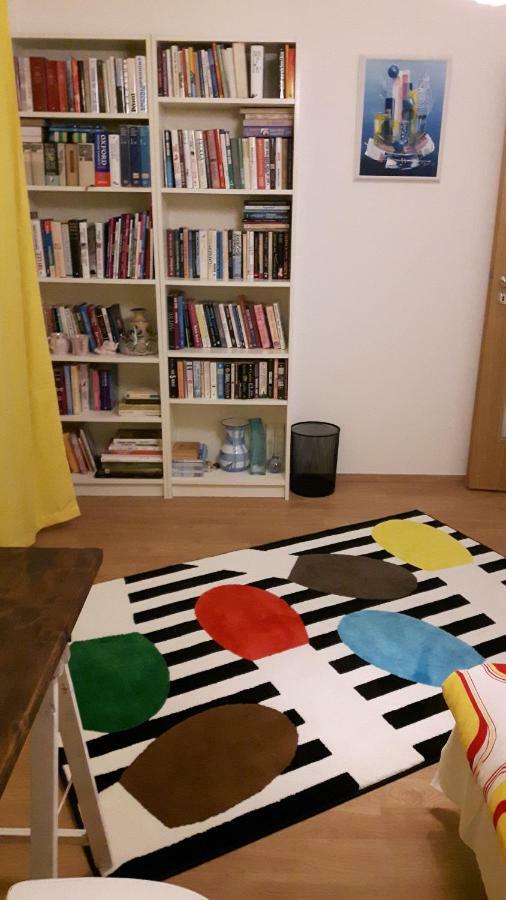Prostorny 3 Pokojovy Apartman S Dvema Terasami Praag Buitenkant foto