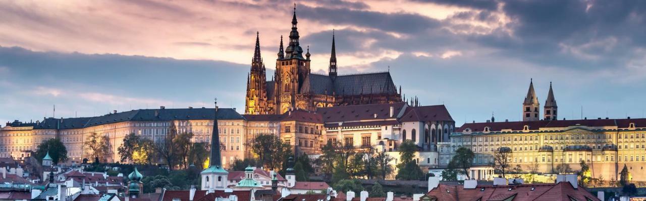 Prostorny 3 Pokojovy Apartman S Dvema Terasami Praag Buitenkant foto